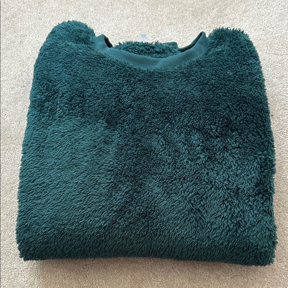 Summer & Rose Plush Forest Green Sweater EUC